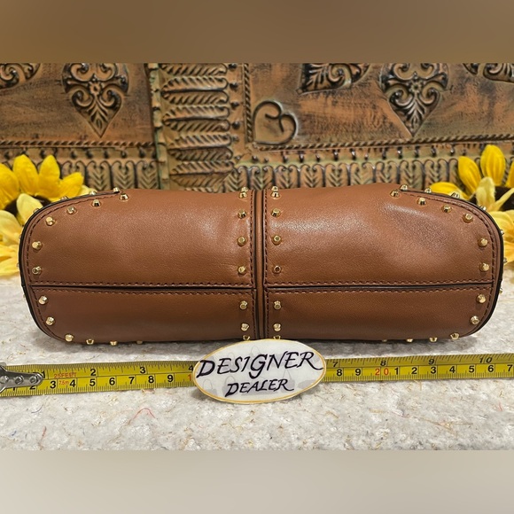 MICHAEL KORS Astor Re-Edition Large Luggage Brown Leather Pouchette Bag EUC! - Picture 6 of 11